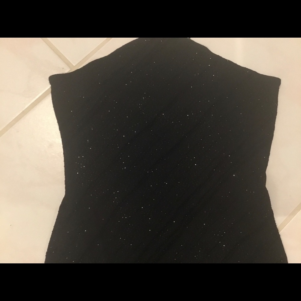 Gown - Picture 3 of 3